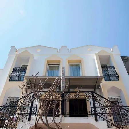 Aparthotel Golden Age