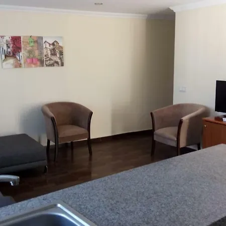 Golden Age Apartahotel *